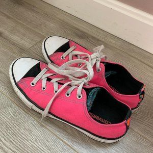 Neon pink JUNIOR Converse